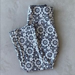 Lululemon Cropped Leggings